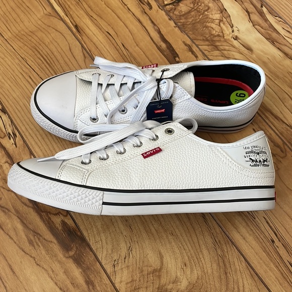 Levi's Shoes Levis Womens White Leather Athletic Low Sneakers Nwt